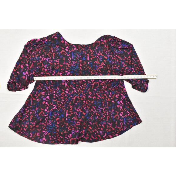 Torrid Plus Size 4 Peplum Blouse Top Black Pink Blue Animal Print - Picture 3 of 8
